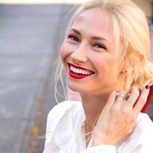 Meet your Posher, Elena